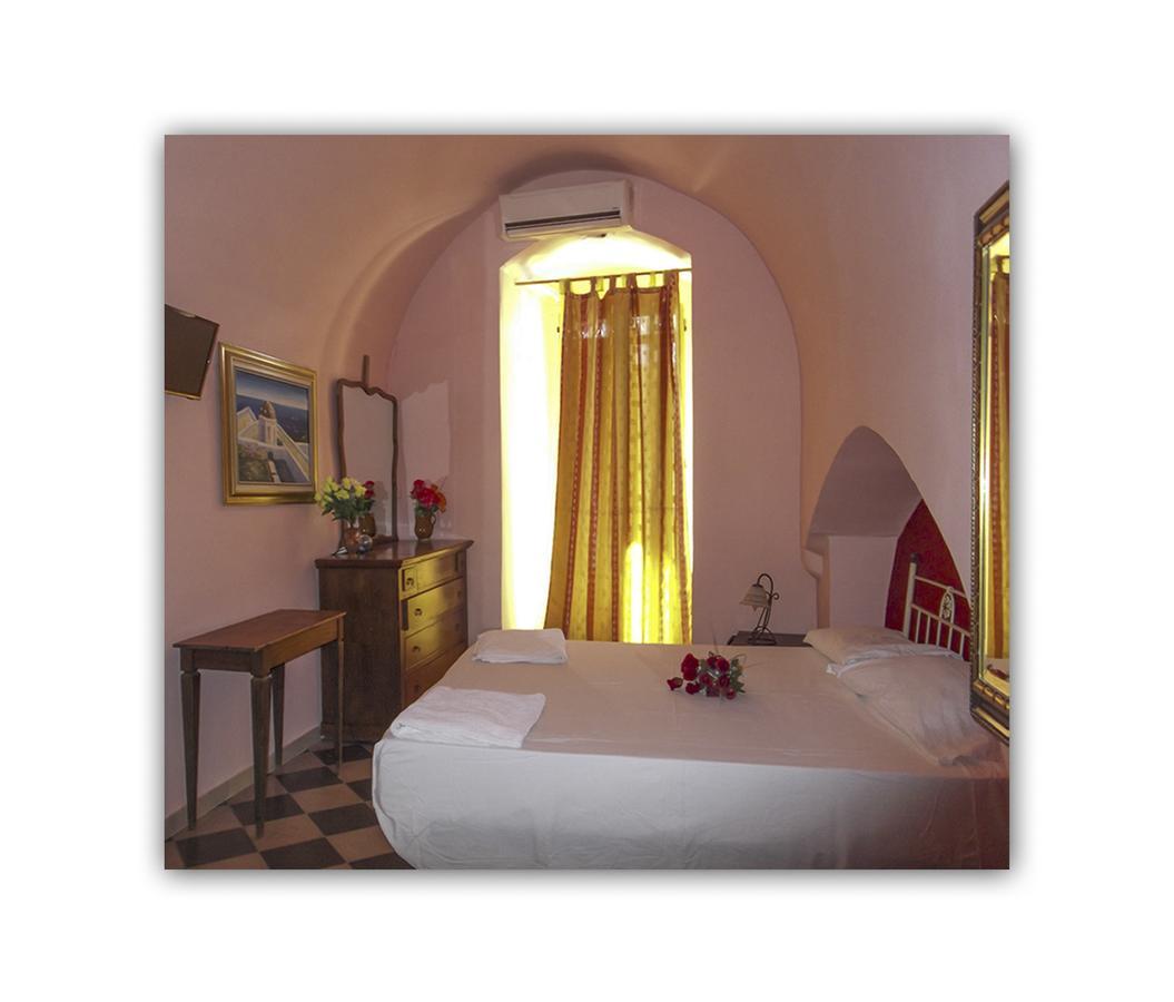 Bed and Breakfast Parking Included Матера Экстерьер фото
